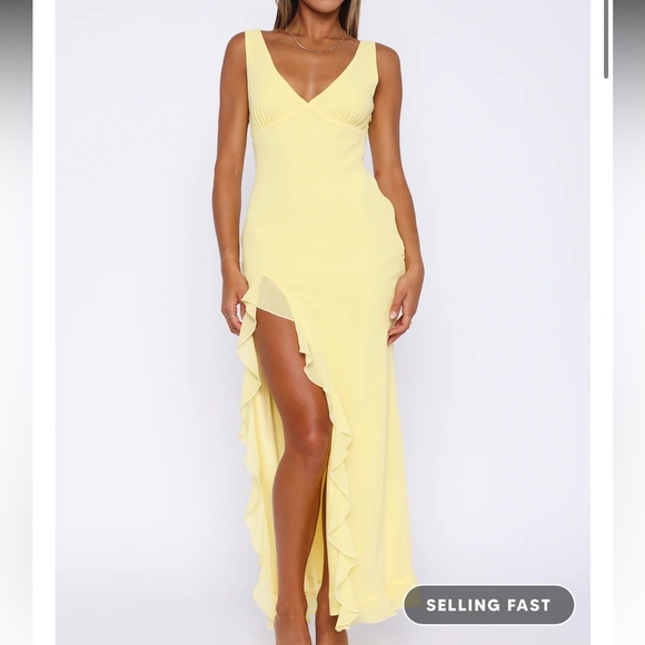 Yellow dress - Picture 1 of 3